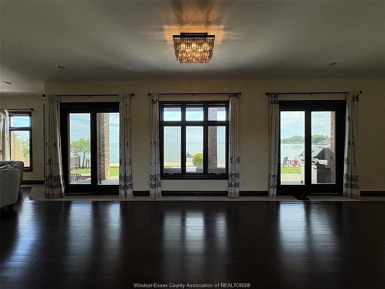 236 Shoreview Ct — Photo 14