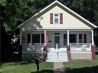 1st image of 1800 Grand Ave