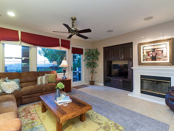 5th image of 7162 Sherbourne Ln