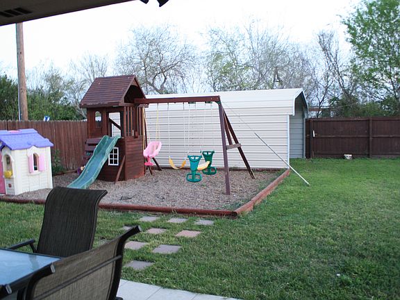 4th image of 2708 E Pauline Ln