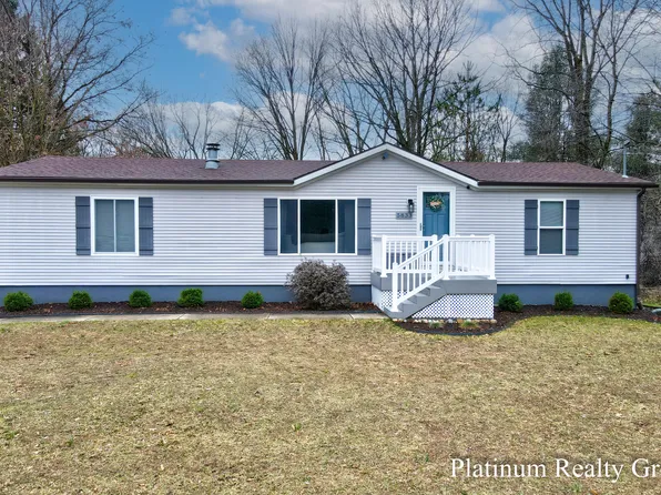 5833 Belmont Ave NE, Belmont, MI 49306