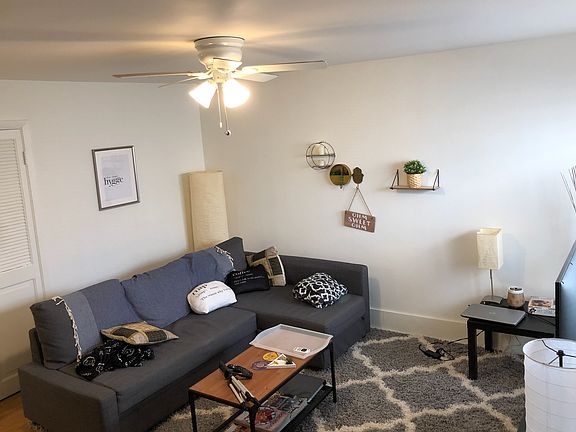 2nd image of 4616 N Wolcott Ave APT 207