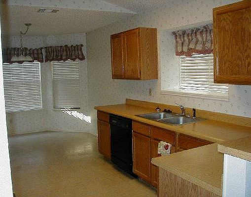 3rd image of 2150 PECAN HOLLOW