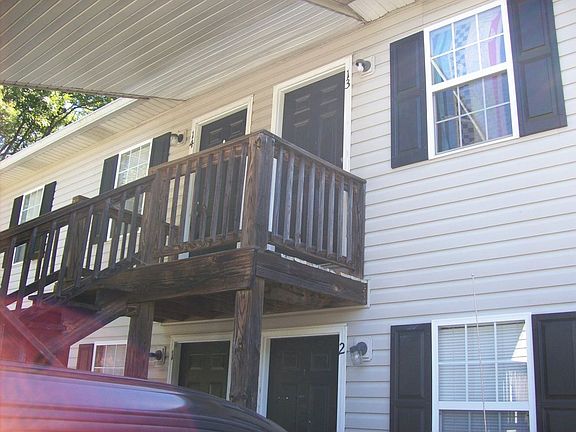 3rd image of 618 College St SW APT 14