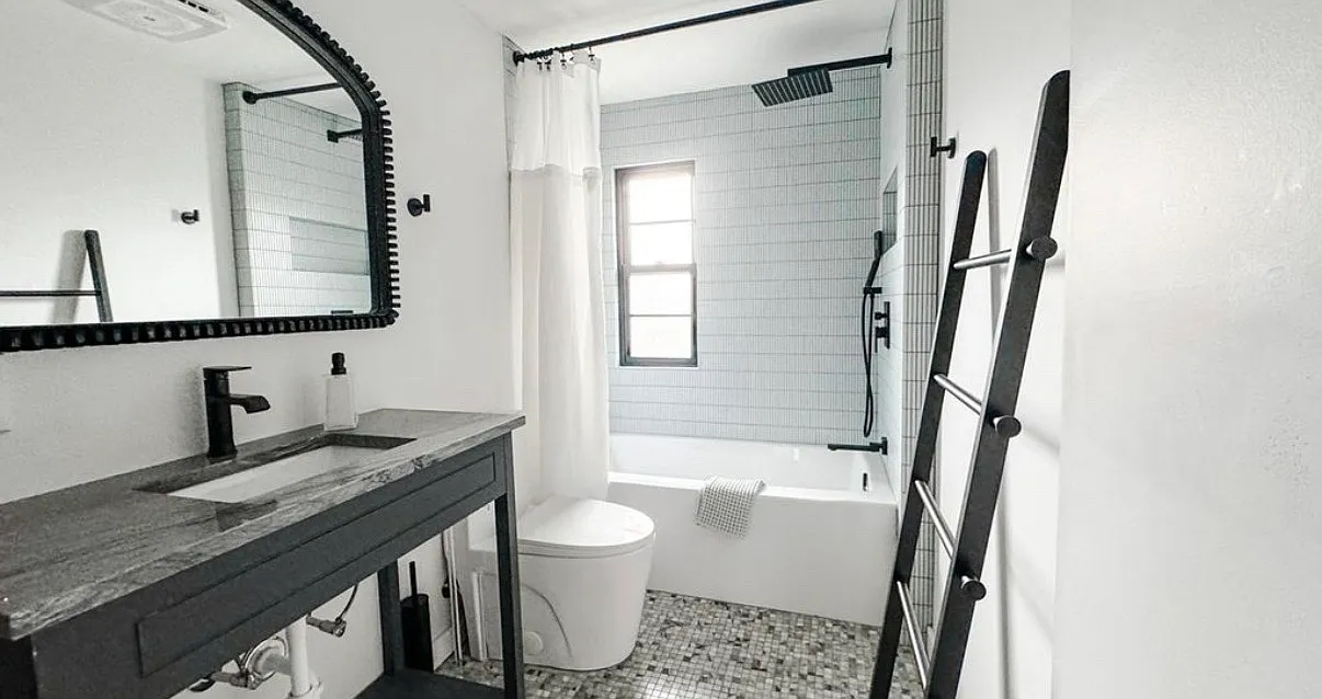 3 bed, 1834 sqft, $4,800 — Photo 3