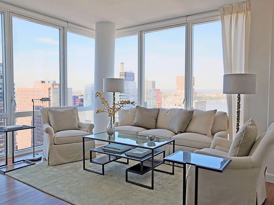 1st image of 160 W 62nd St APT 38A