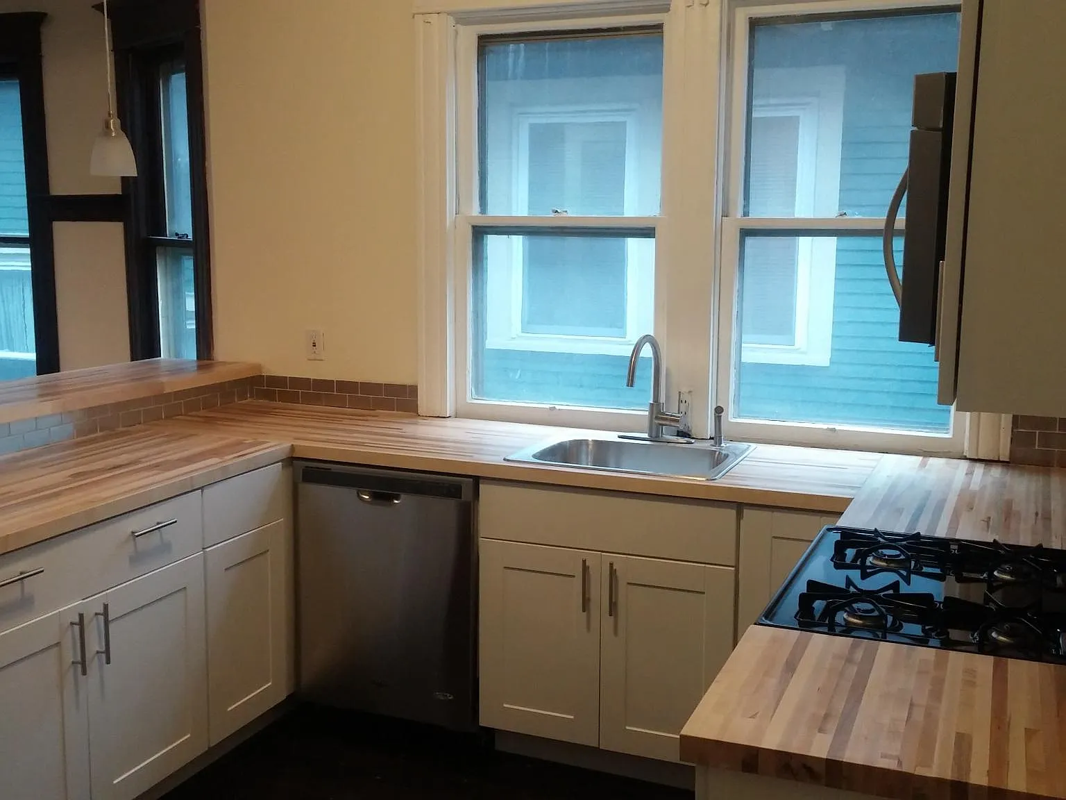 802 Ashland Ave — Photo 3