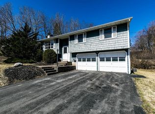134 Terrytown Heights Dr, Syracuse, NY 13219