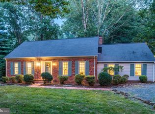 41299 Red Hill Rd, Leesburg, VA 20175