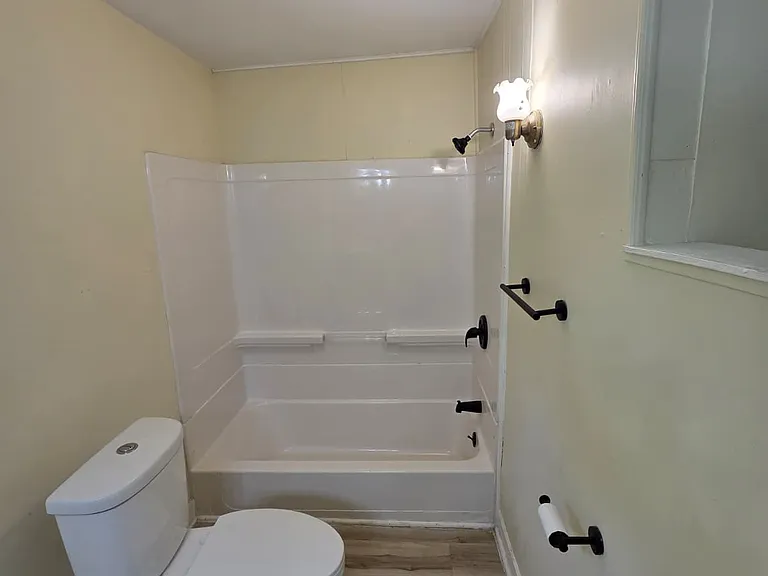 900 W Taylor St — Photo 5
