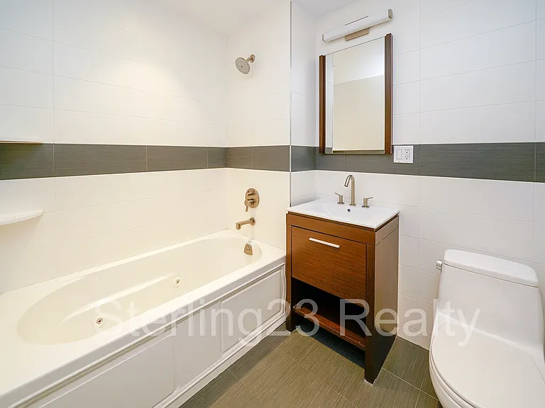2718 Hoyt Ave S #7D — Photo 10