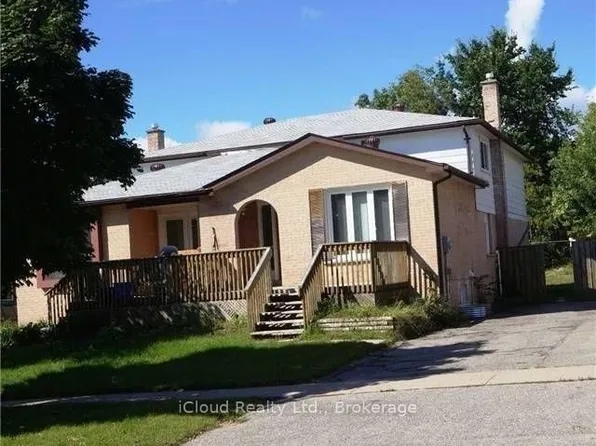 36 Sylvia St, Barrie, ON L4M 5J4