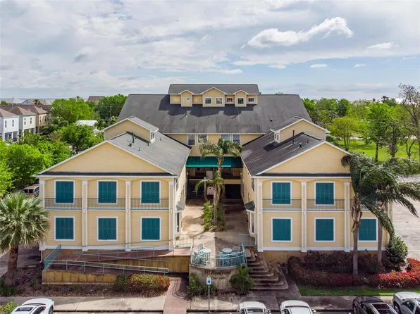 811 Bradford Ave APT 5B, Kemah, TX 77565