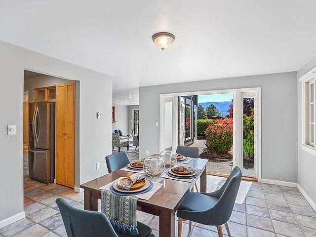 608 S Shoreline Dr — Photo 5