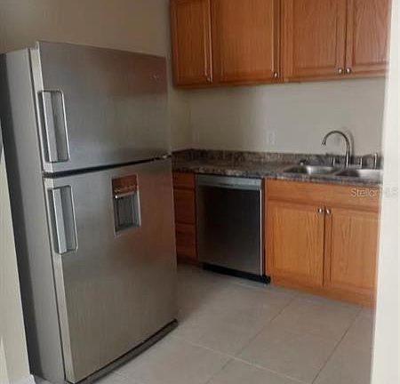 3rd image of 7210 N Manhattan Ave APT 214