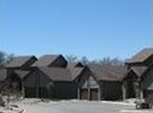 71 Birdie Ln, Branson West, MO 65737