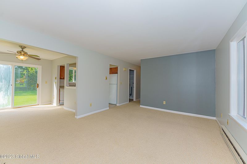 4th image of 44 Suncrest Drive