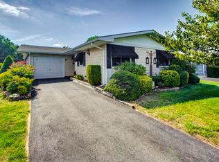 51 Whitman St, Brick, NJ 08724