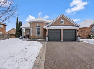 10 Anderson Ct, Hamilton, ON L9G 4Z7