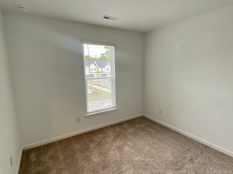 10108 Guardian Dr — Photo 16