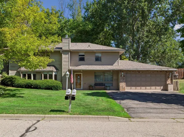 2704 Shawnee Ln, Burnsville, MN 55337