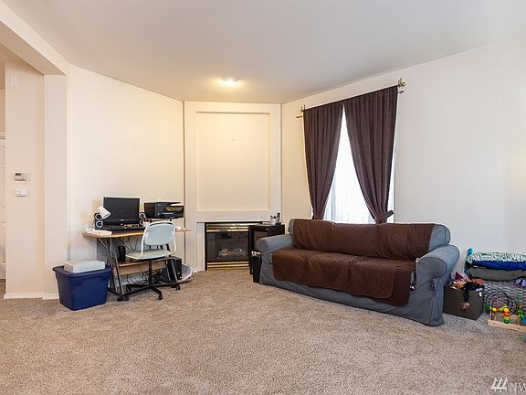 5th image of 1002 9th Ave SE APT B201