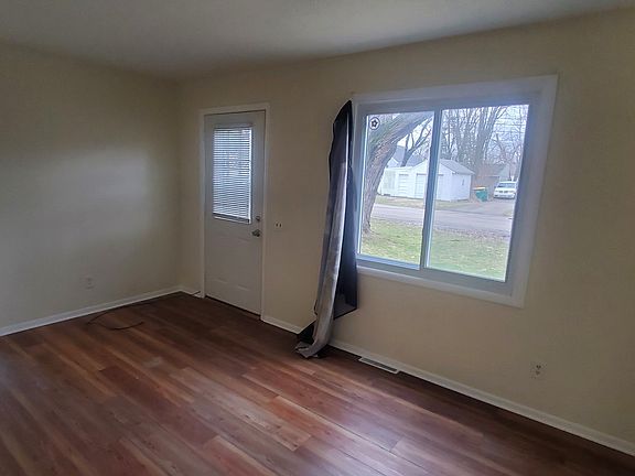 2nd image of 5740 Missouri Ave