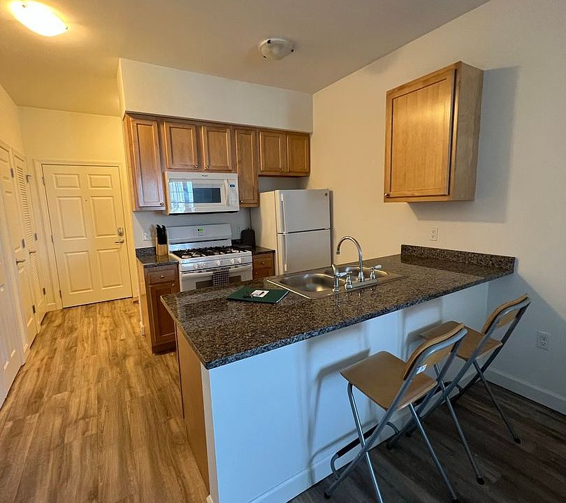 Severance Corners Village Center SCVC 5 245 Perimeter Dr Colchester