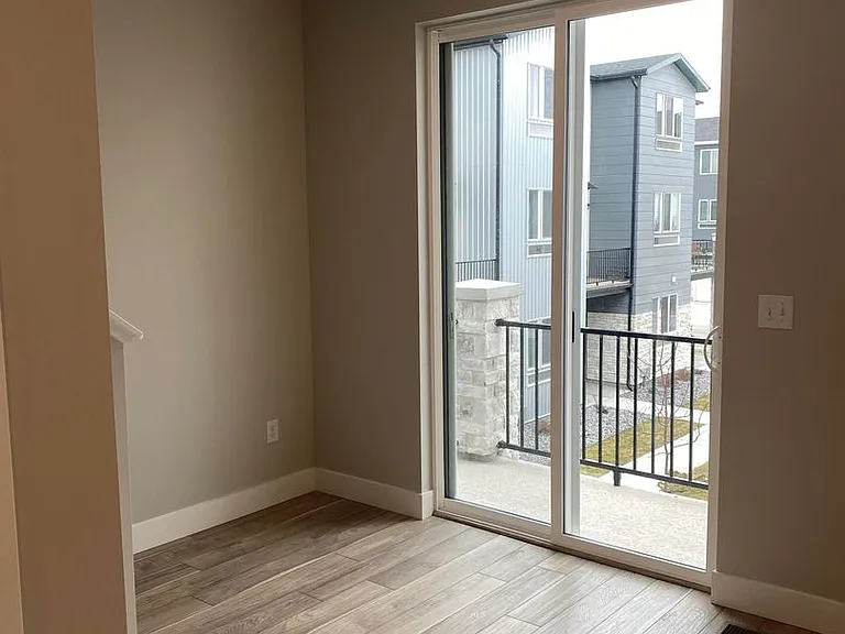972 W 420 S — Photo 11