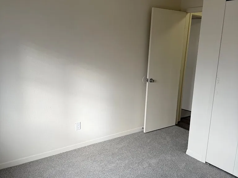 807 Three Meadows Dr — Photo 18