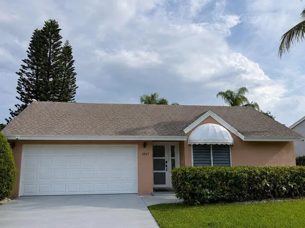1842 Edgewater Dr, Boynton Beach, FL 33436