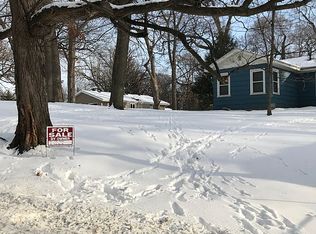 185 Tonka Bay Rd, Tonka Bay, MN 55331