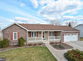 105 Ocelot Dr, Hanover, PA 17331