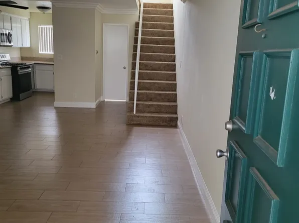 17217 Grevillea Ave APT 2, Lawndale, CA 90260