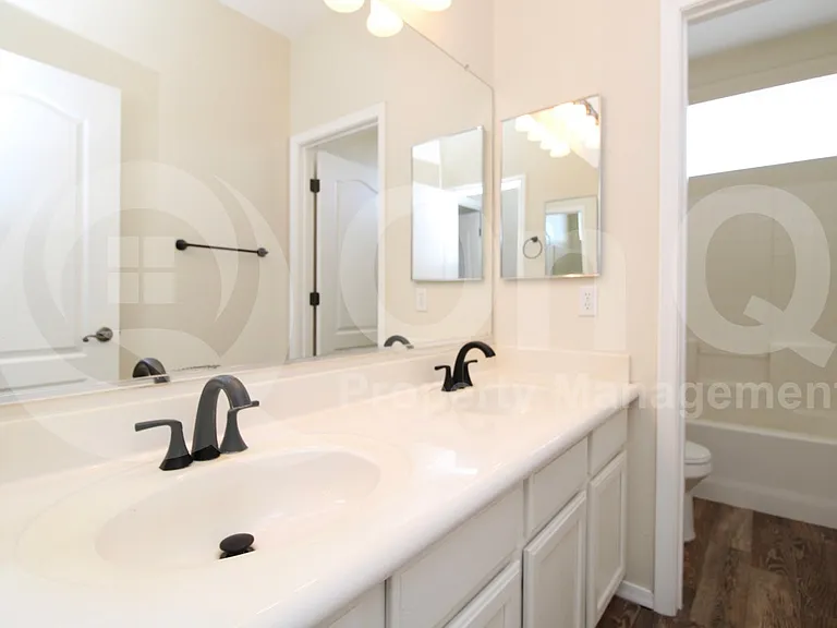 3641 E Moreno St — Photo 11