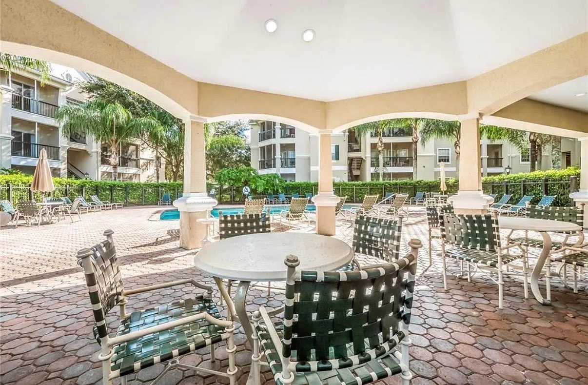 2 bed, 1164 sqft, $2,000 — Photo 3