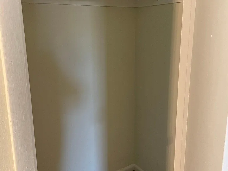 6931 Bonnot Dr — Photo 6