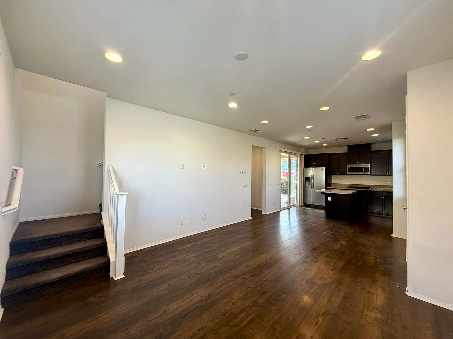 Available Now!! 4 Bedroom 3 Bathroom House In Spanish Walk, Palm Desert! — Photo 4