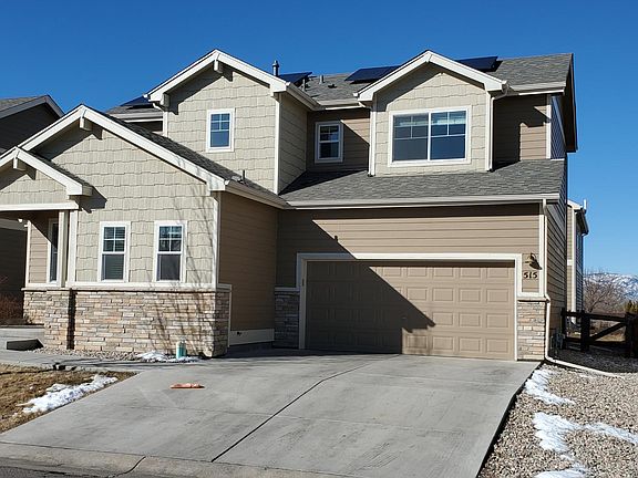 Front with oversized 2 car garage