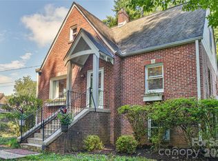 64 Arthur Rd, Asheville, NC 28806