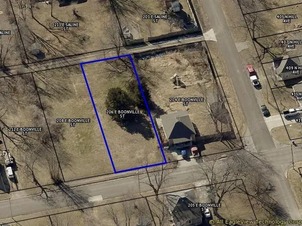 206 E Boonville St, Sedalia, MO 65301