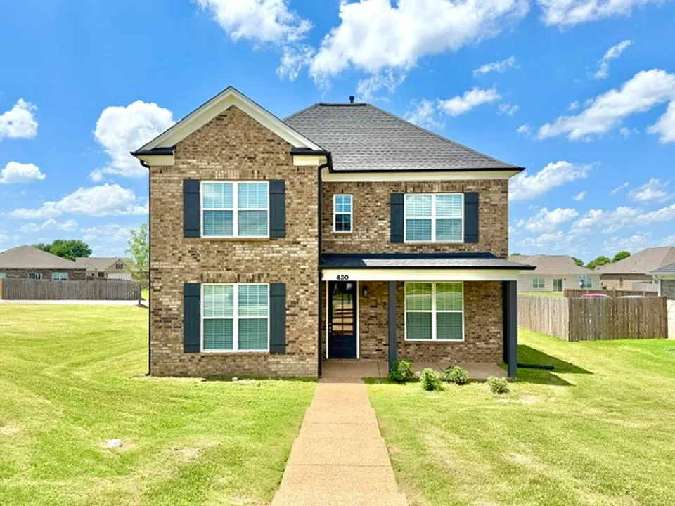 430 Azalea Dr