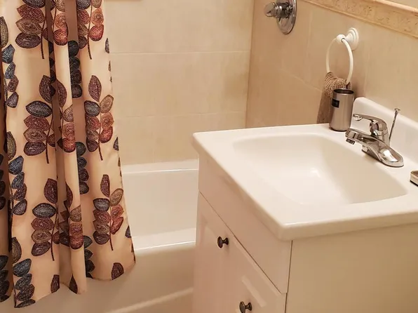 7417 Boulevard East image 14 of 15