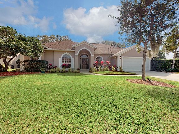 4th image of 988 Wildwood Dr