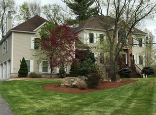 20 Stevens Rd, Pelham, NH 03076