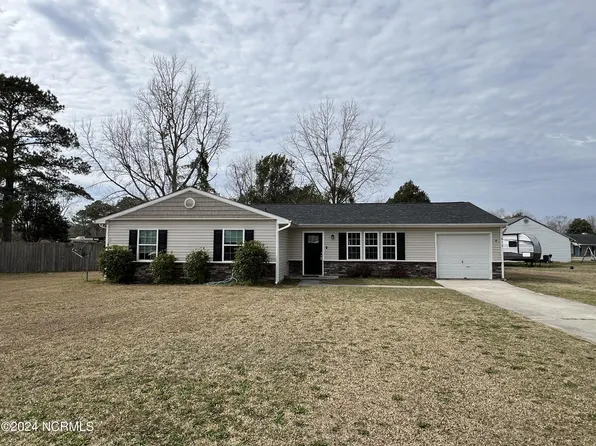 416 Parkway Drive, Jacksonville, NC 28540