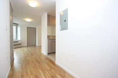 497 Saint Mark's Avenue, #4L