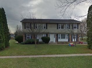 807 Sue Ln APT 3, Clinton, WI 53525