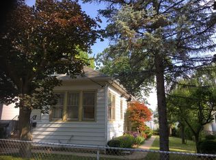 555 Michigan Ave, Highland Park, IL