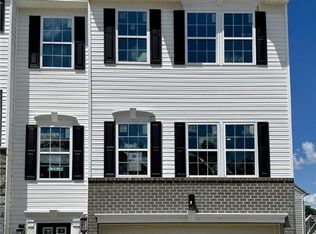 179 Lockheed Dr, Coraopolis, PA 15108